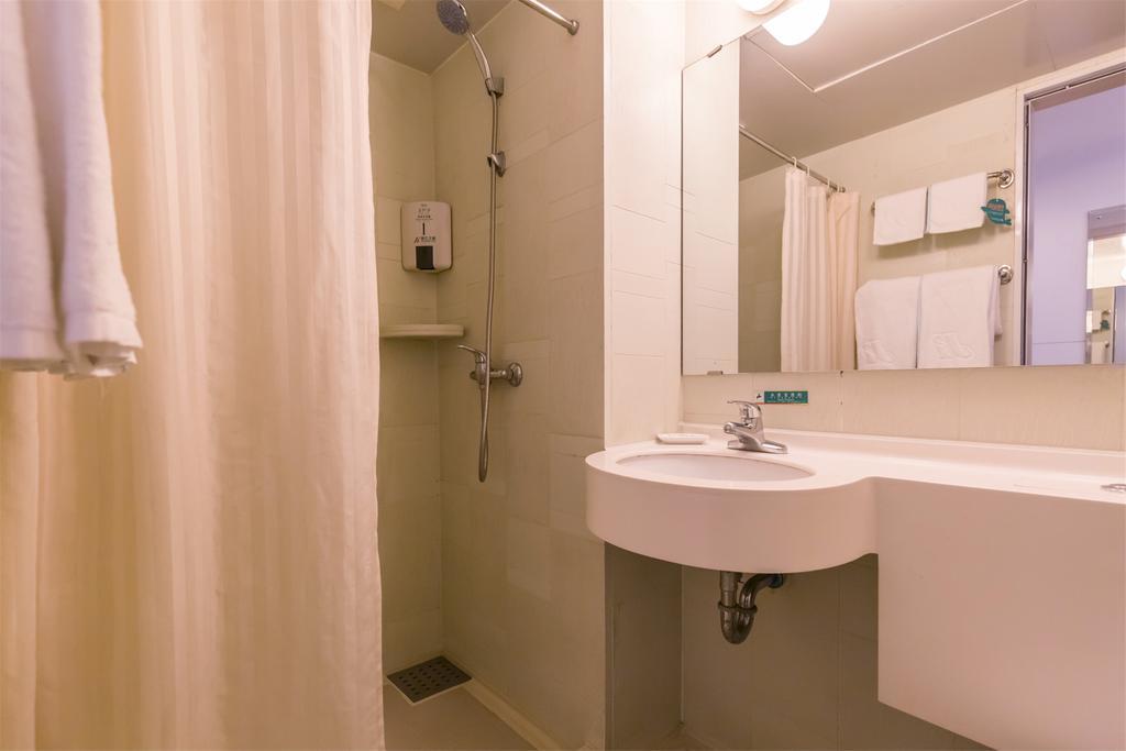 Jinjiang Inn Select Wuhan Chu Hehan Street Shuiguohu Екстериор снимка